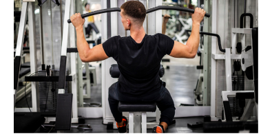 Kraftstation Übungen – Ganzkörper-Trainingsplan für Anfänger