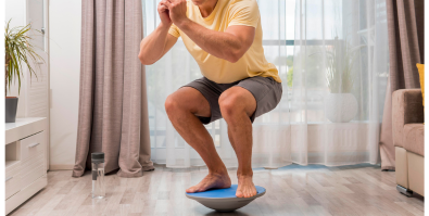 Balance Board Übungen – Die 10 besten Gleichgewichtsübungen für Anfänger