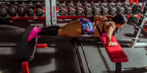 Was muss ich bei einer Hantelbank beachten