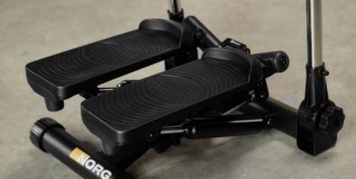 Stepper Übungen für Senioren – so machen Stepper Übungen den Alltag fitter